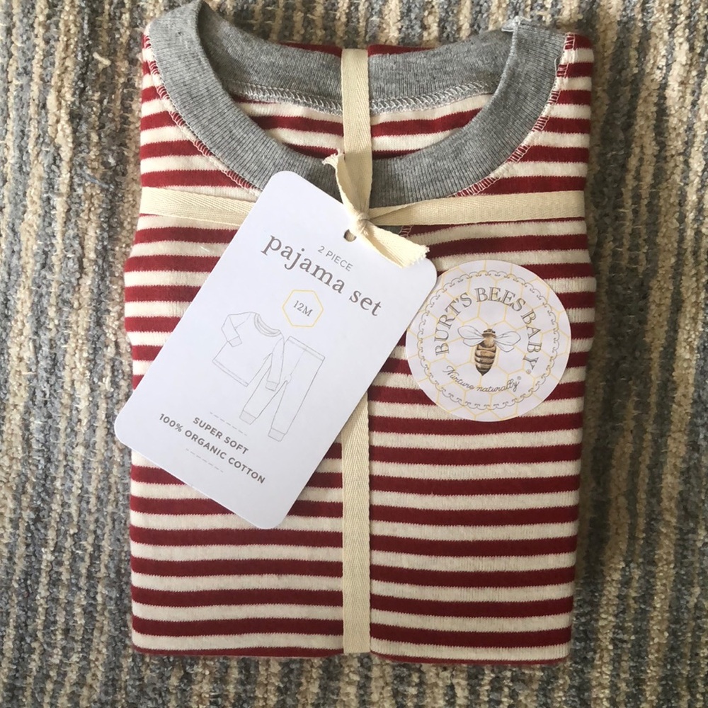 NWT Burt’s bees baby pjs